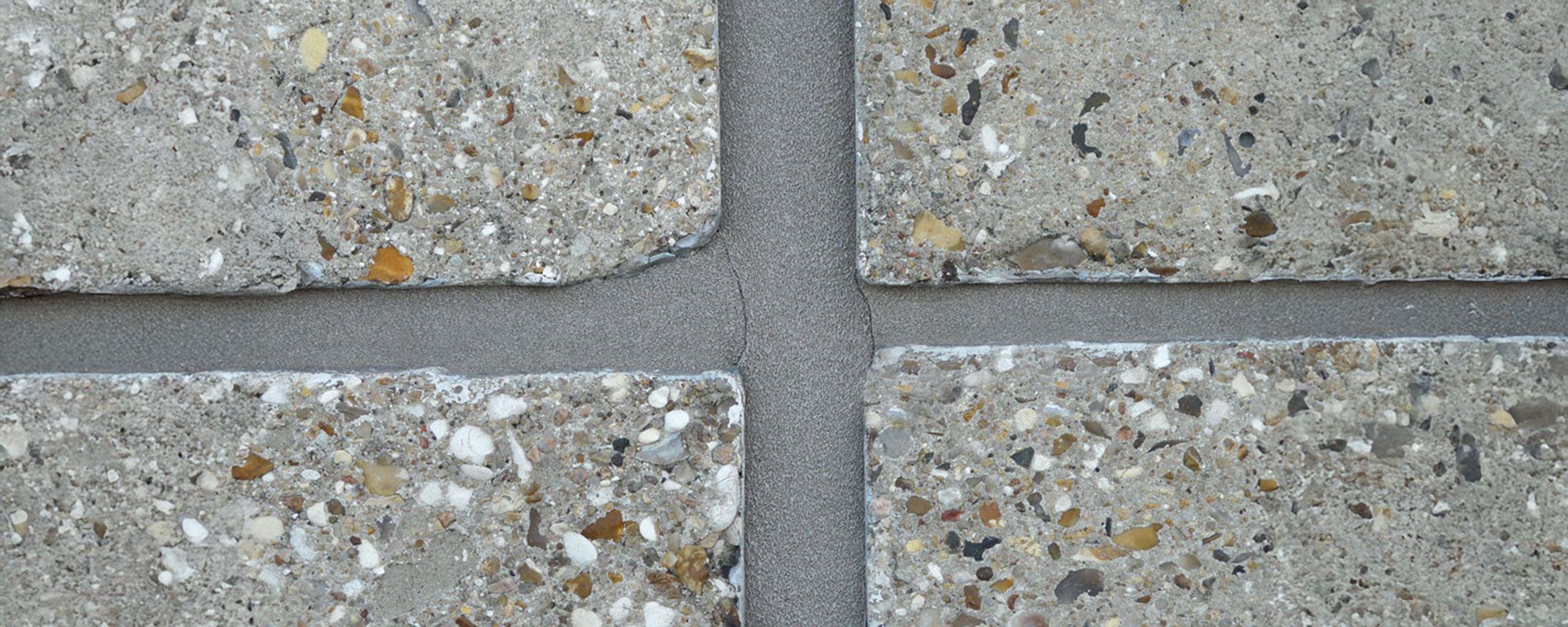 The expansion behaviour of pre-compressed joint sealing tapes