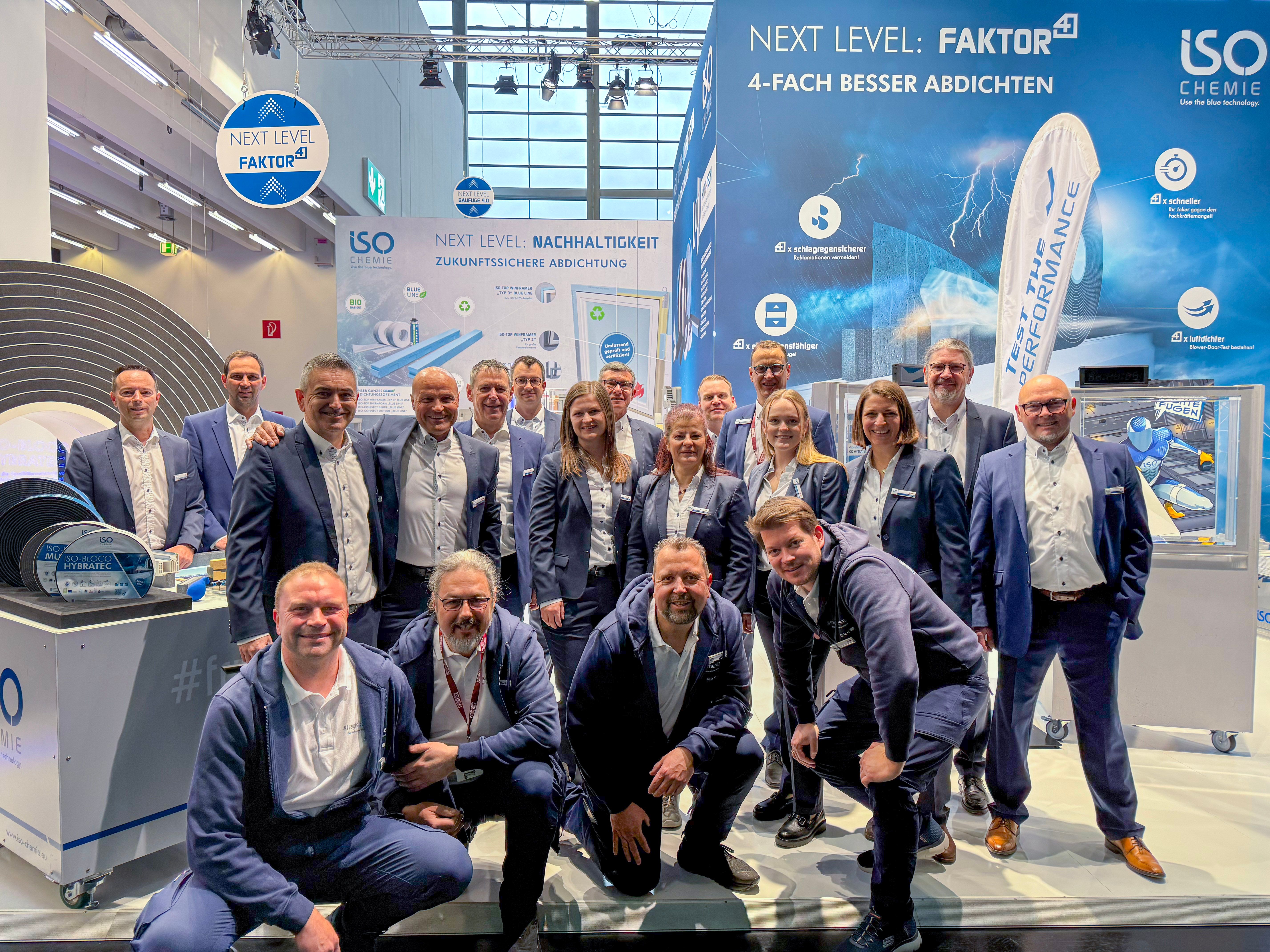ISO--Chemie Messeteam.jpg